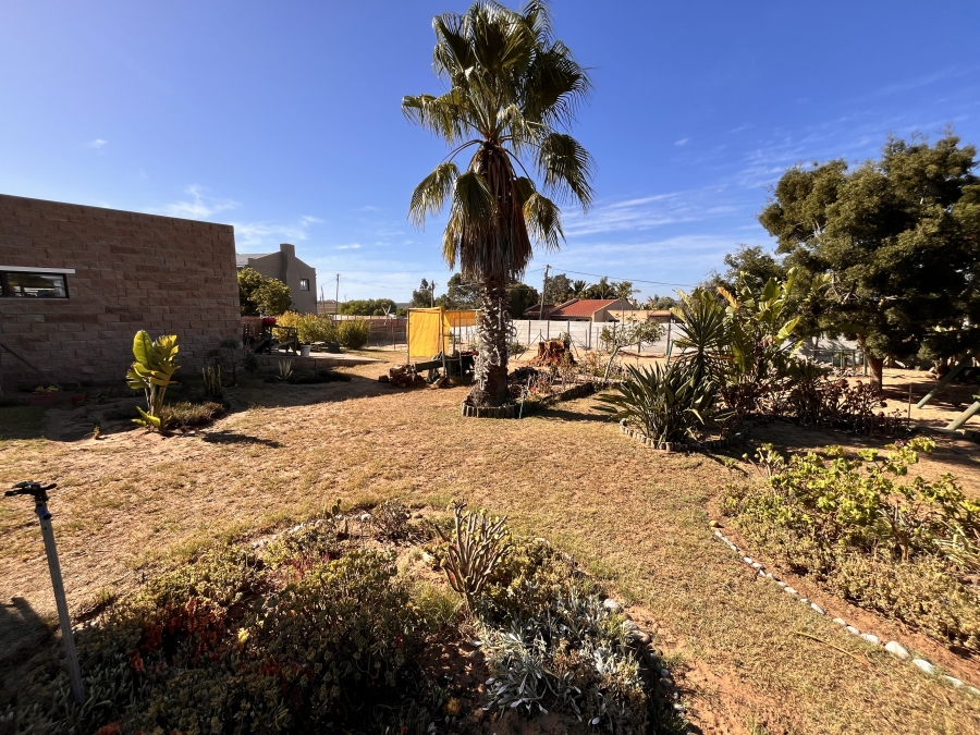5 Bedroom Property for Sale in Lamberts Bay Western Cape